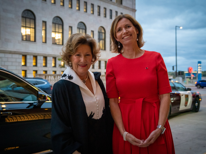 Queen Sonja with Norway's ambassador to the United States, Anniken Ramberg Krutnes. Ms Krutnes hosted several events during the Queen's visit. Photo: Simen Sund, The Royal Court